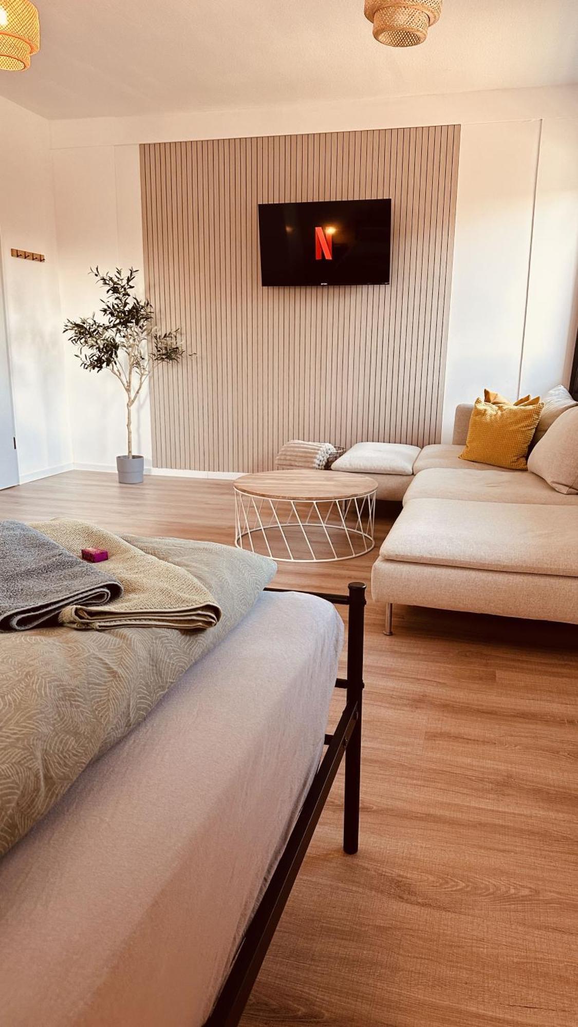 Apartment Mit Netflix - Parken - Kueche - Bad Weiden in der Oberpfalz Luaran gambar