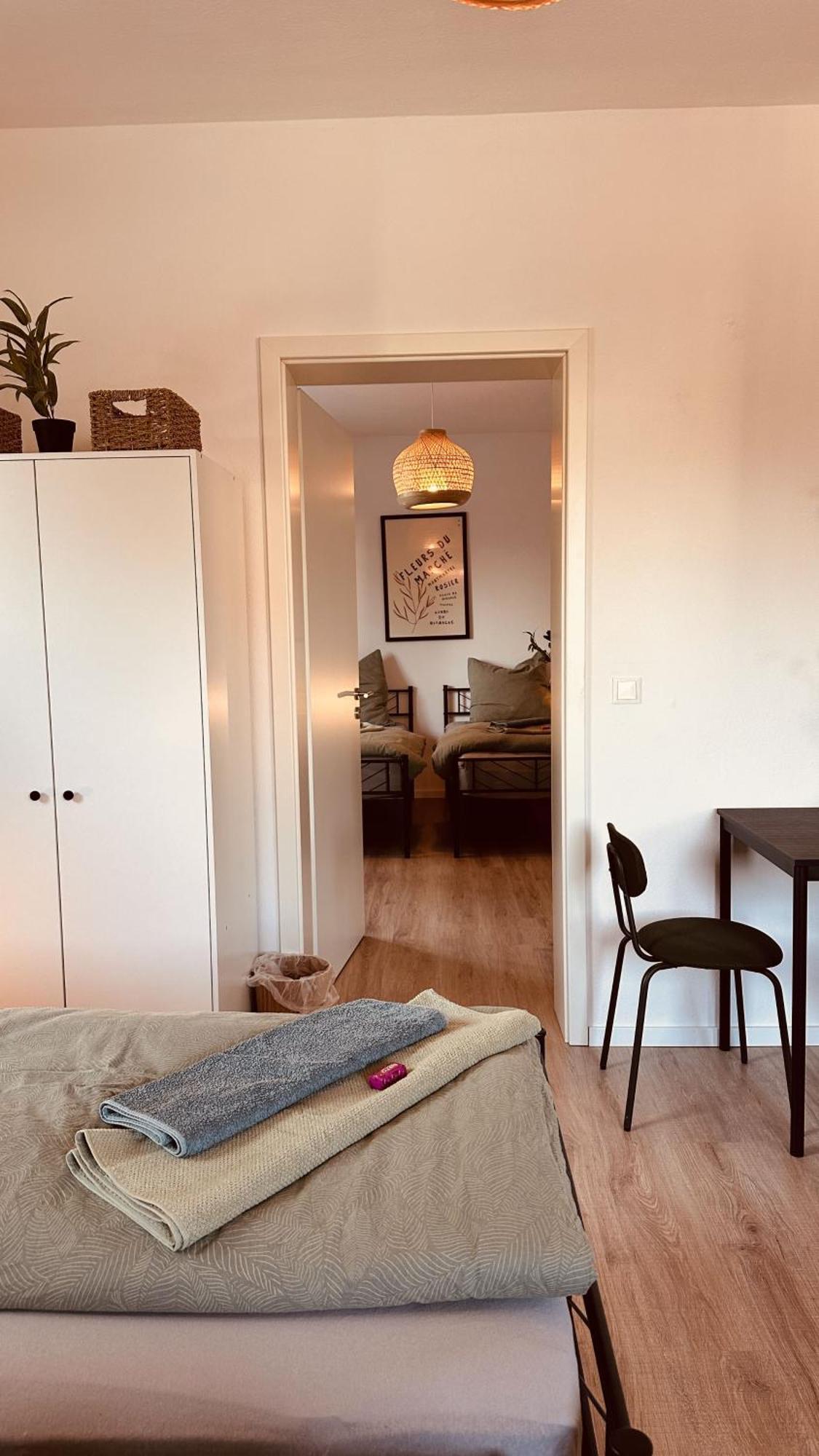 Apartment Mit Netflix - Parken - Kueche - Bad Weiden in der Oberpfalz Luaran gambar