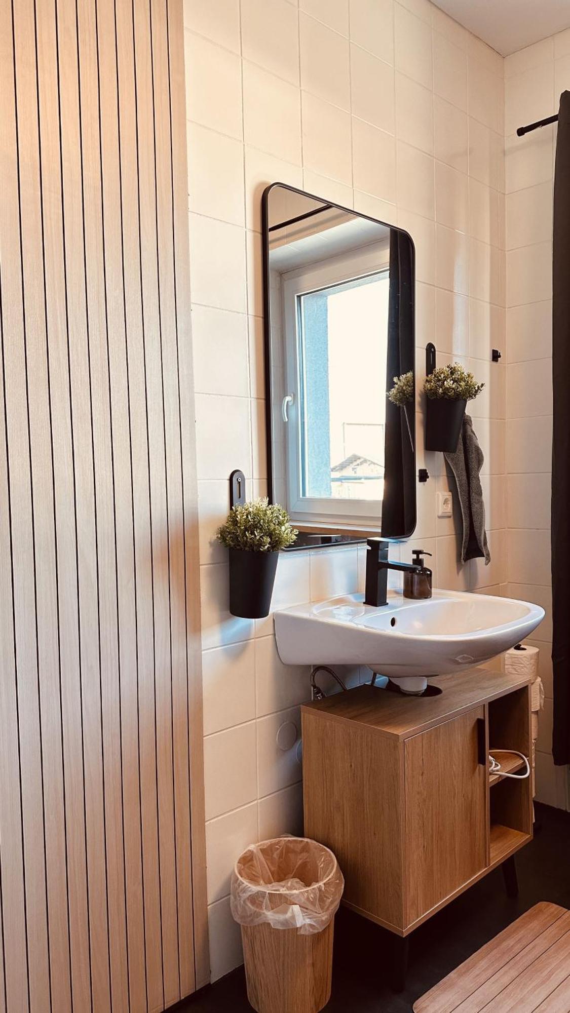 Apartment Mit Netflix - Parken - Kueche - Bad Weiden in der Oberpfalz Luaran gambar